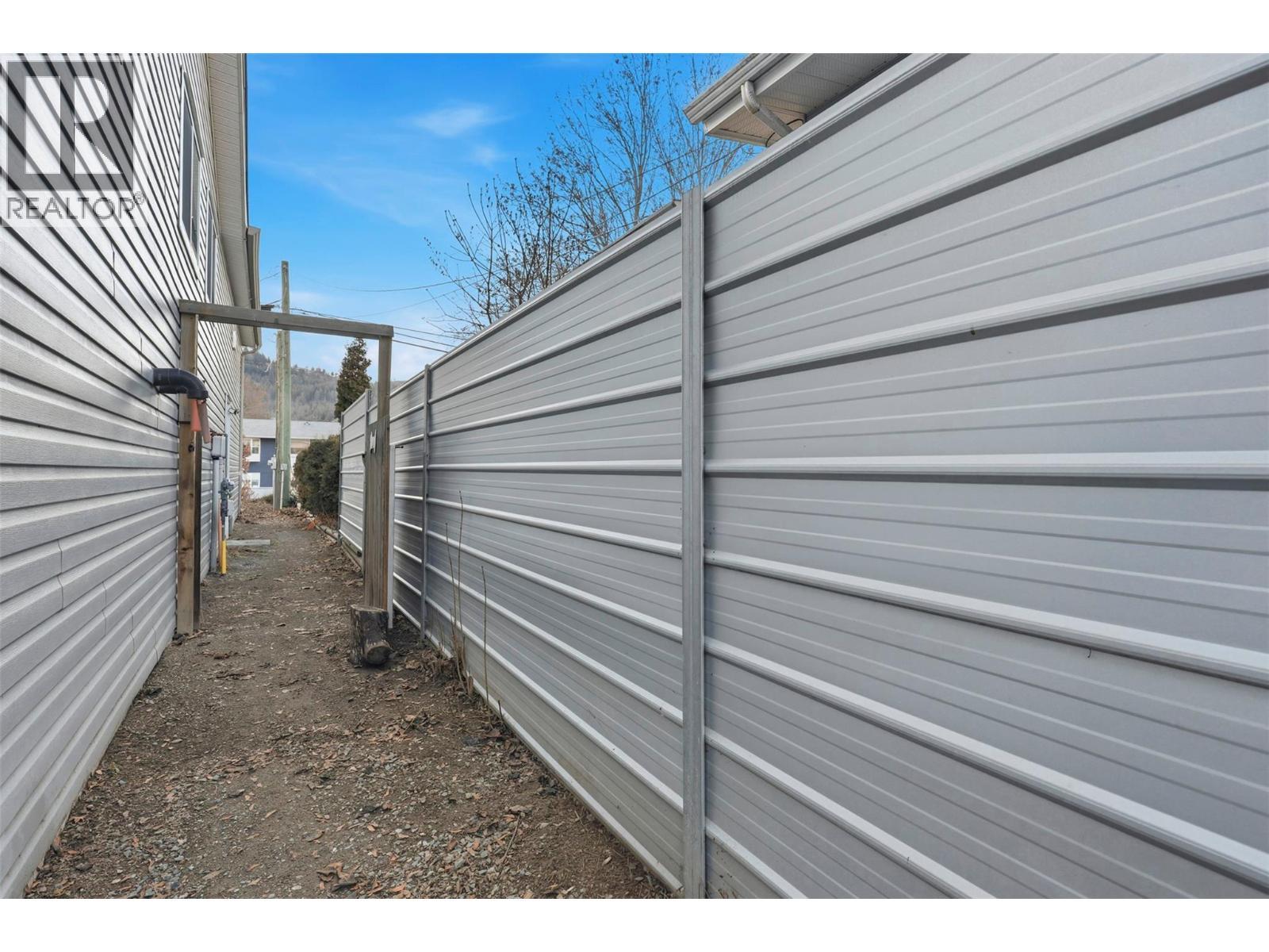 Privacy Fencing - 4654 Spurraway Road, Kamloops, BC - Outdoor With Exterior