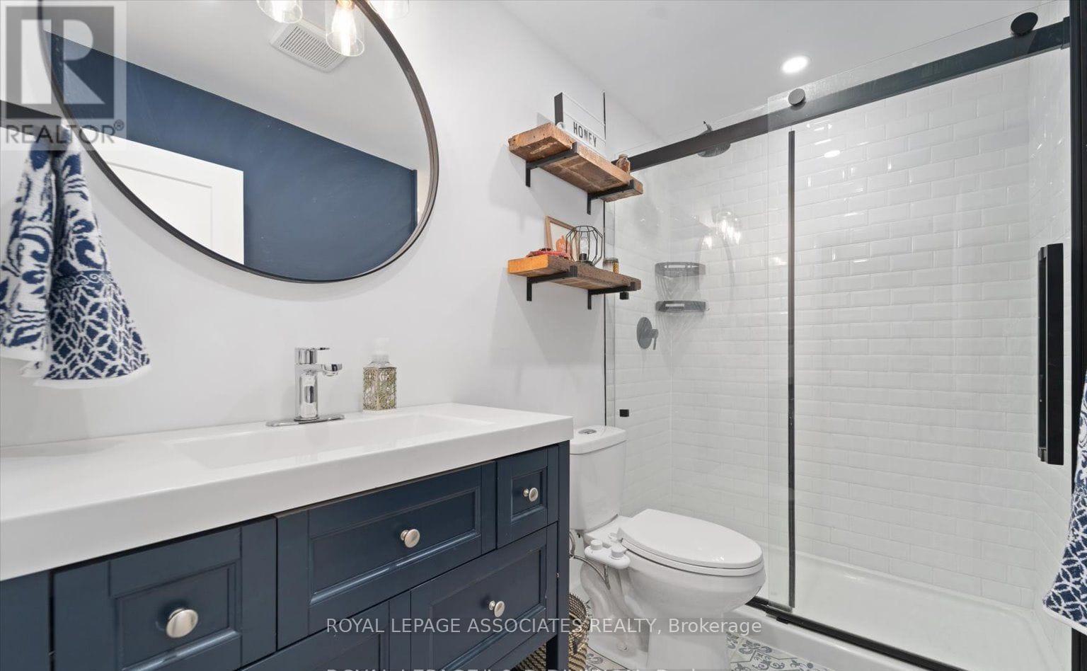 179 Church Street, Georgina, ON - Indoor Photo Showing Bathroom