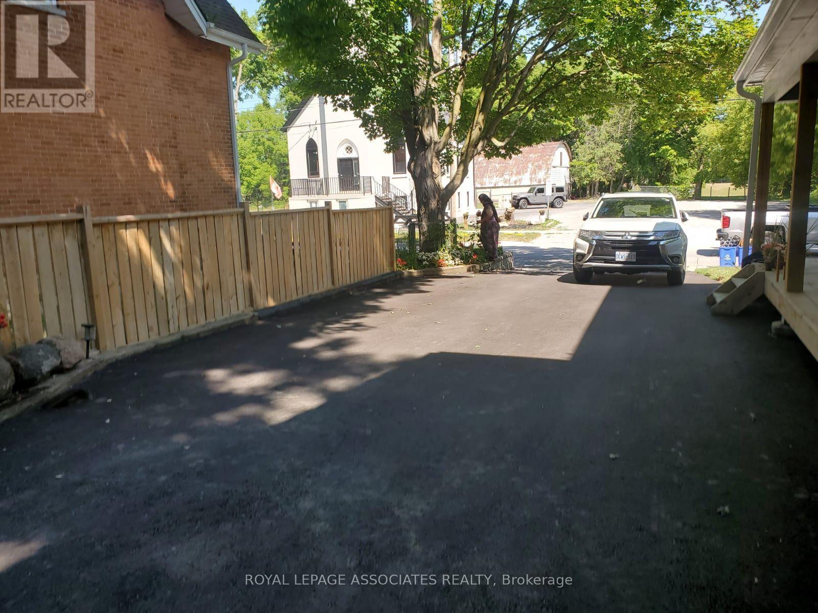 179 Church Street, Georgina, ON - Outdoor