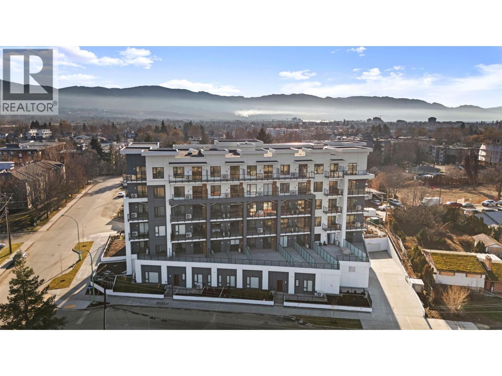 1380 Pridham Avenue Unit# 212, Kelowna, BC - Outdoor With View