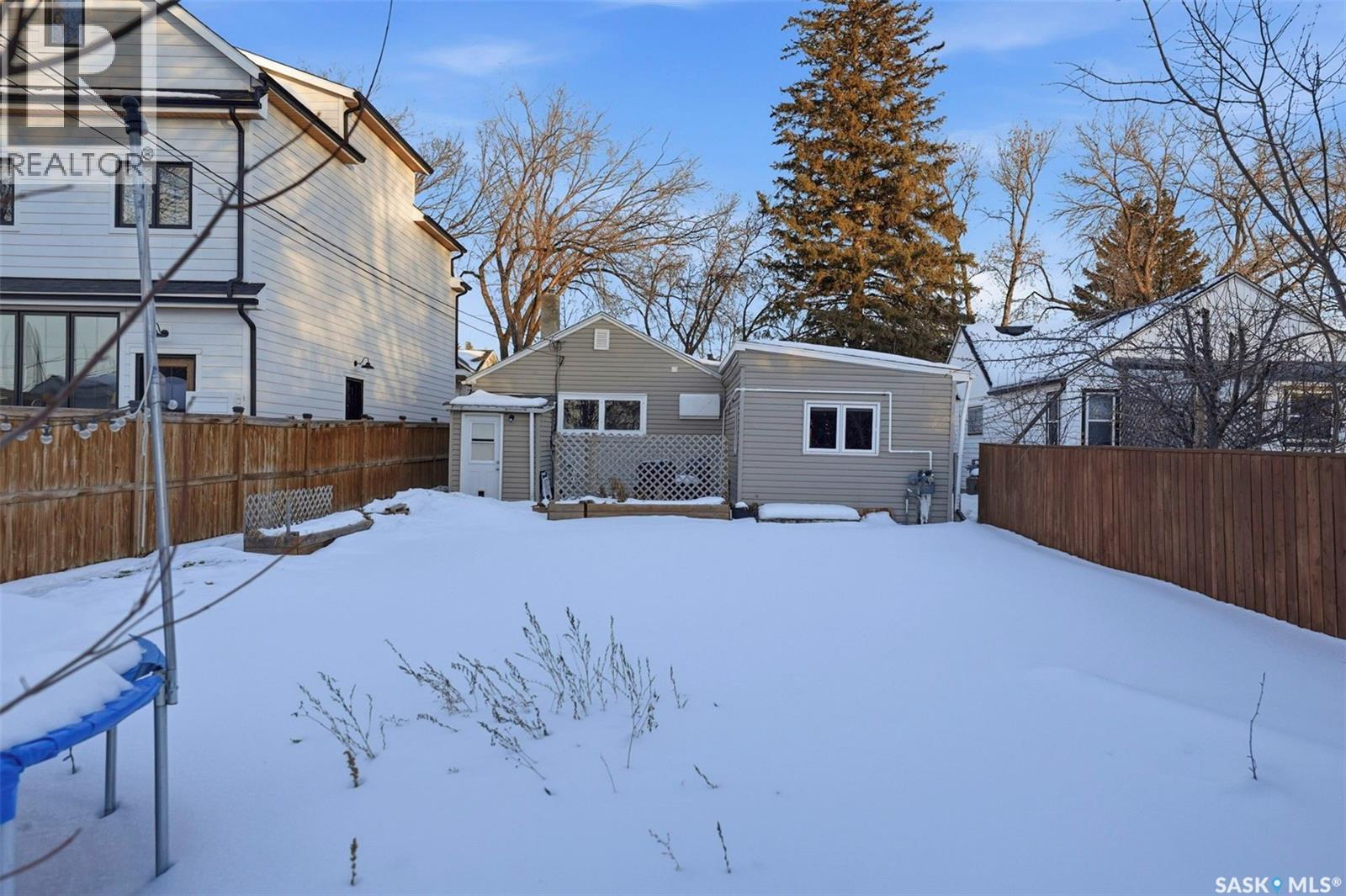 1526 Coy Avenue, Saskatoon, SK - Outdoor