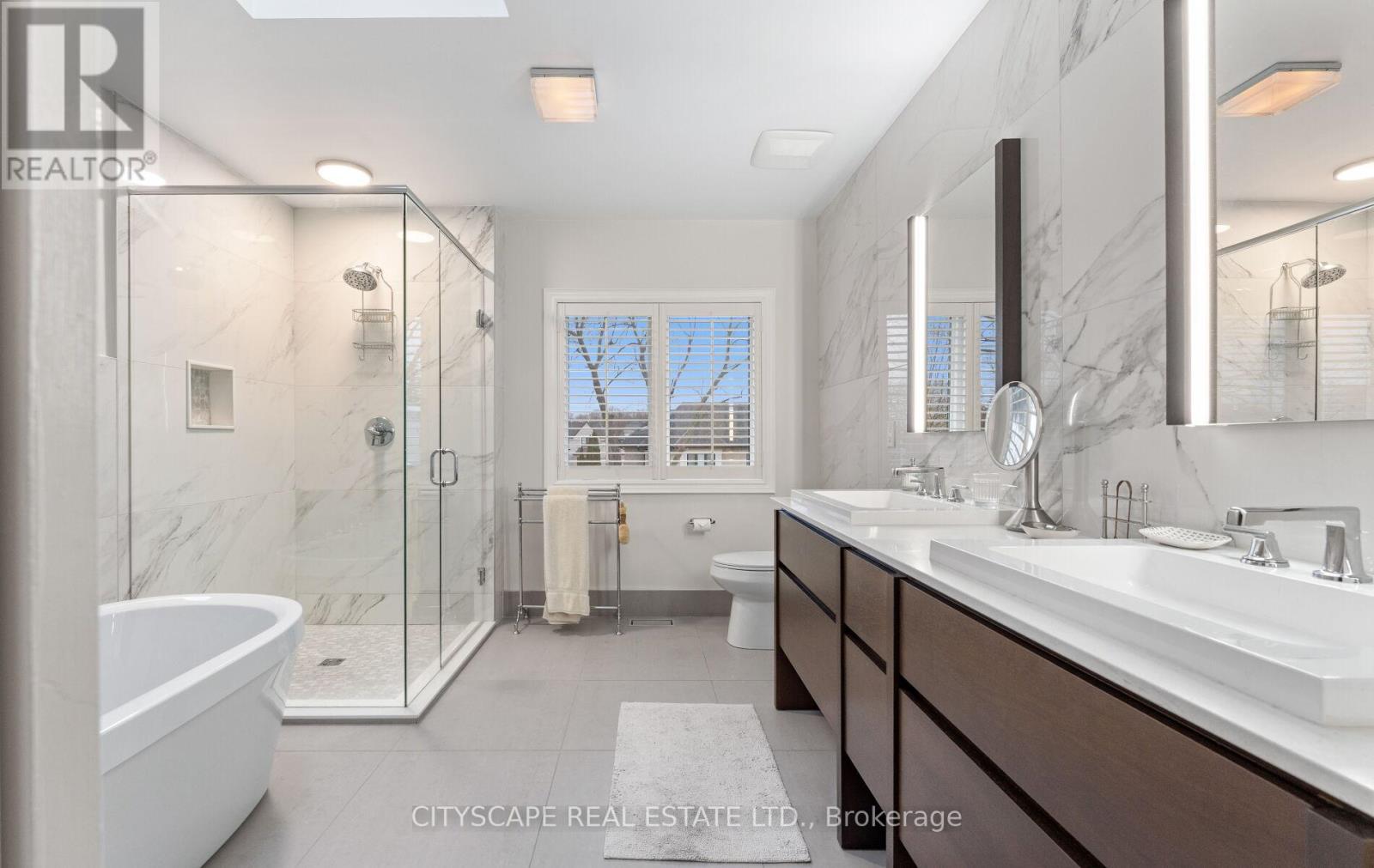 163 Johnston Avenue, Toronto, ON - Indoor Photo Showing Bathroom
