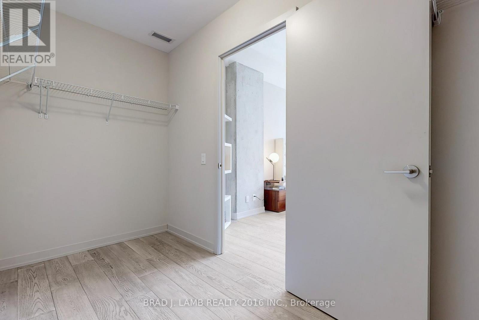 1702 - 458 Richmond Street W, Toronto, ON - Indoor