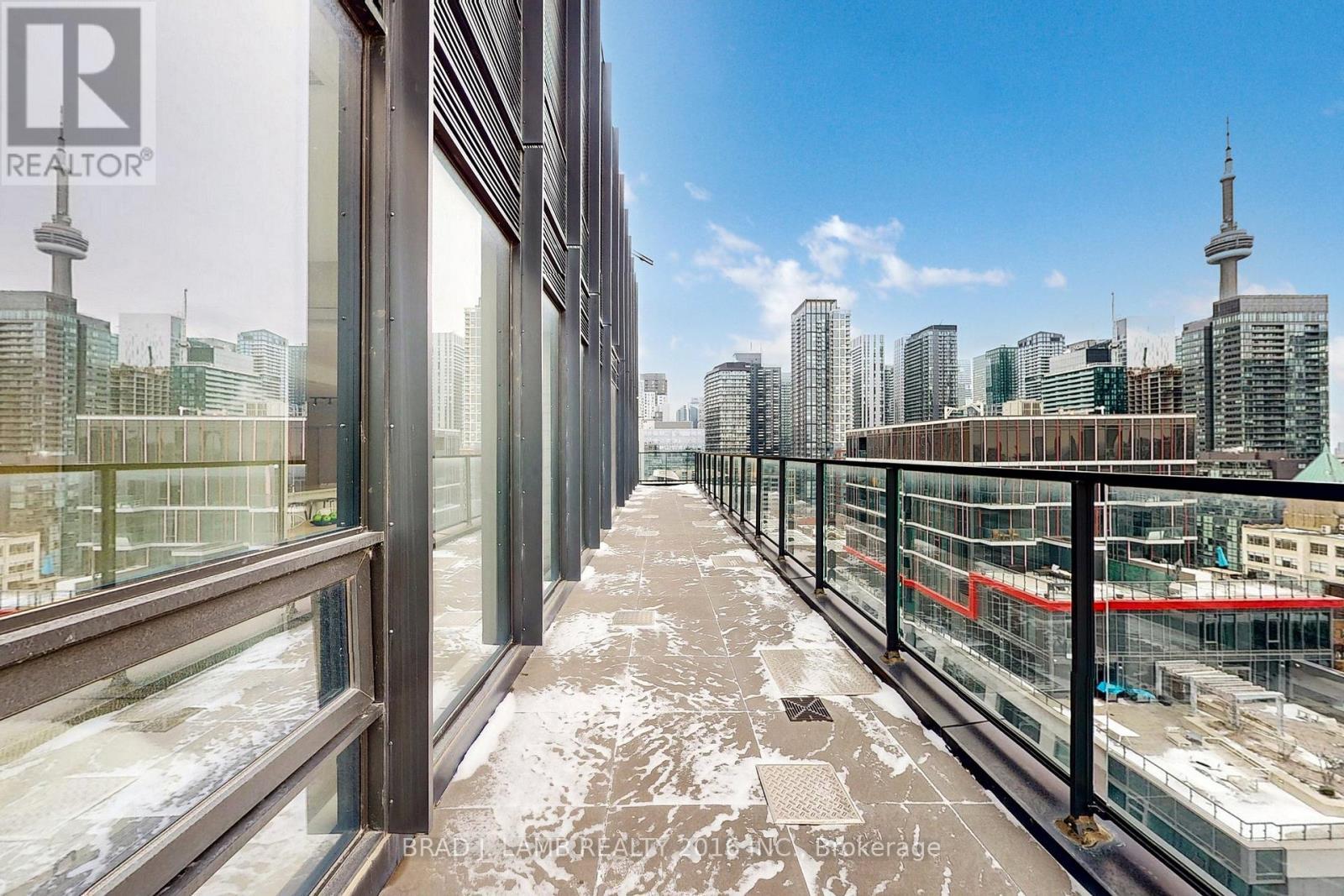 1702 - 458 Richmond Street W, Toronto, ON -