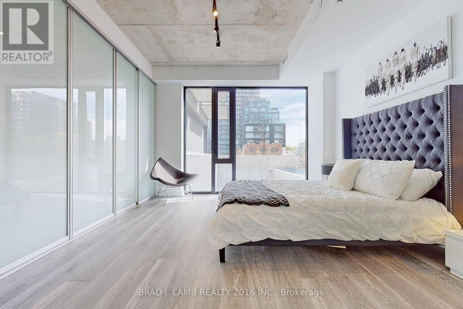 101 - 55 Ontario Street, Toronto, ON - Indoor Photo Showing Bedroom