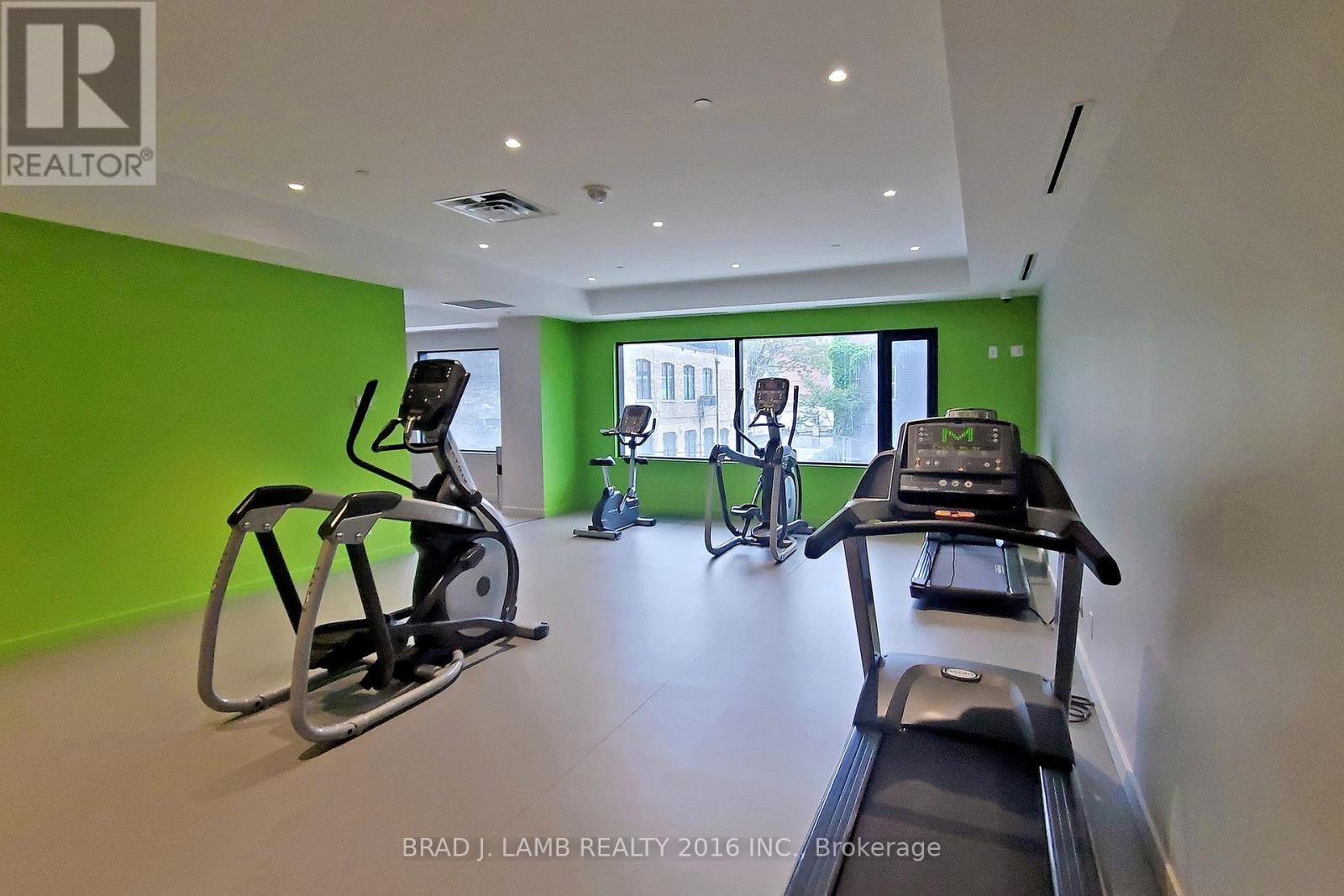 101 - 55 Ontario Street, Toronto, ON - Indoor Photo Showing Gym Room