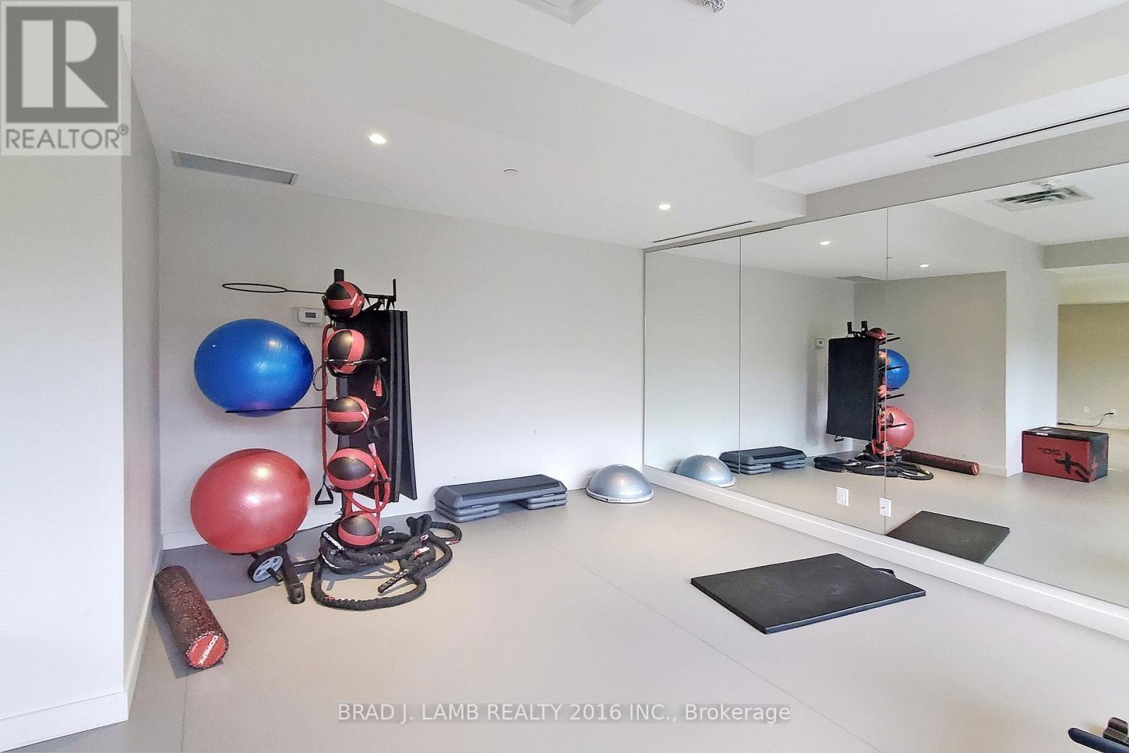 813 - 55 Ontario Street, Toronto, ON - Indoor