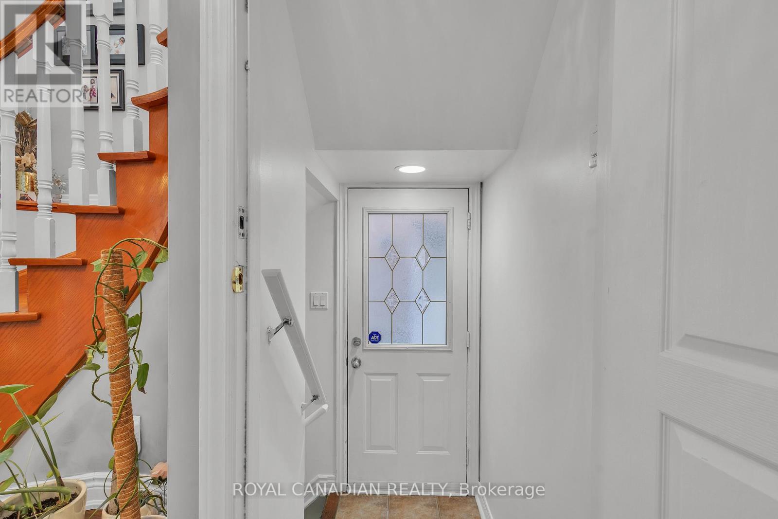 6 Mediterra Drive, Vaughan, ON - Indoor Photo Showing Other Room