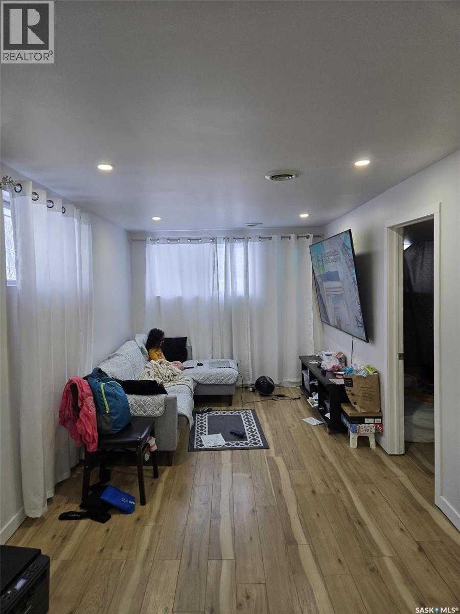 1840 Quebec Street, Regina, SK - Indoor