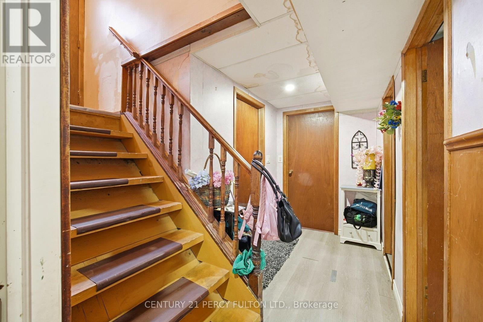 325 Dyson Road, Pickering, ON - Indoor Photo Showing Other Room