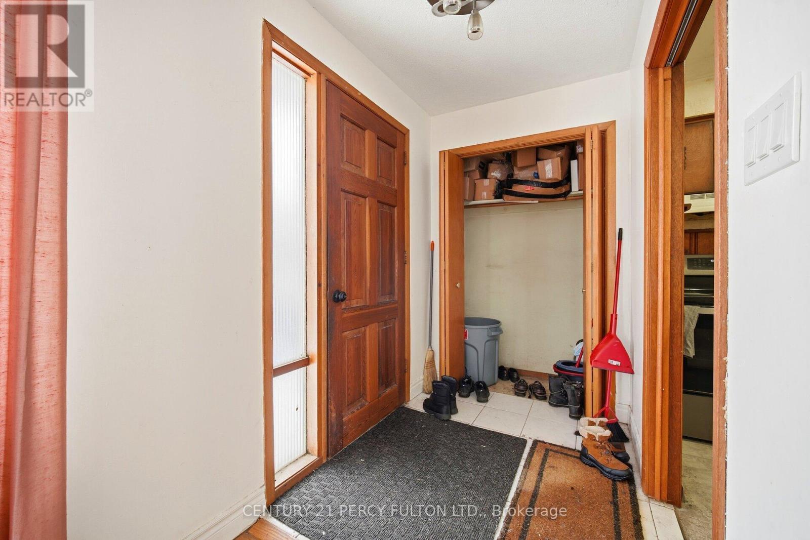 325 Dyson Road, Pickering, ON - Indoor Photo Showing Other Room