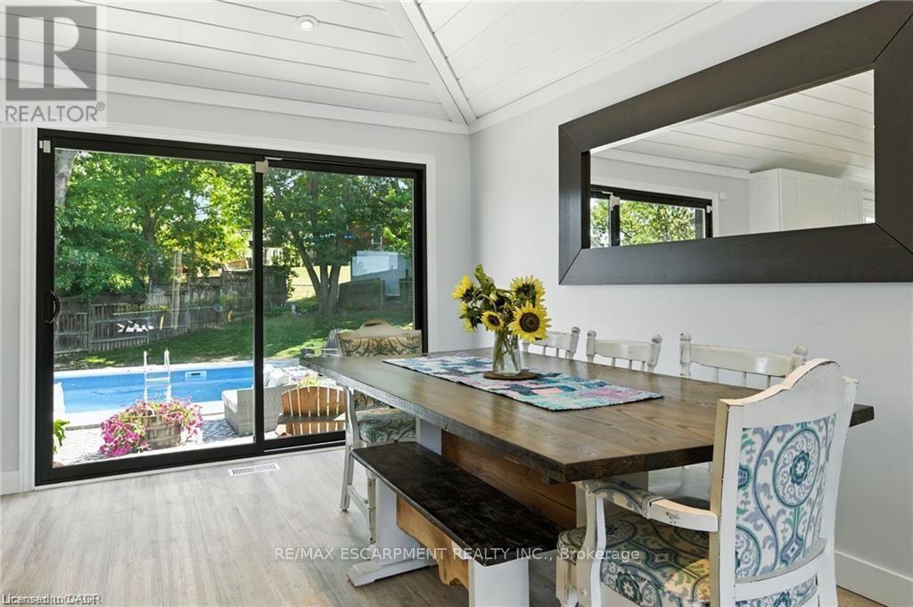19 Wallace Place, Haldimand, ON - Indoor Photo Showing Dining Room