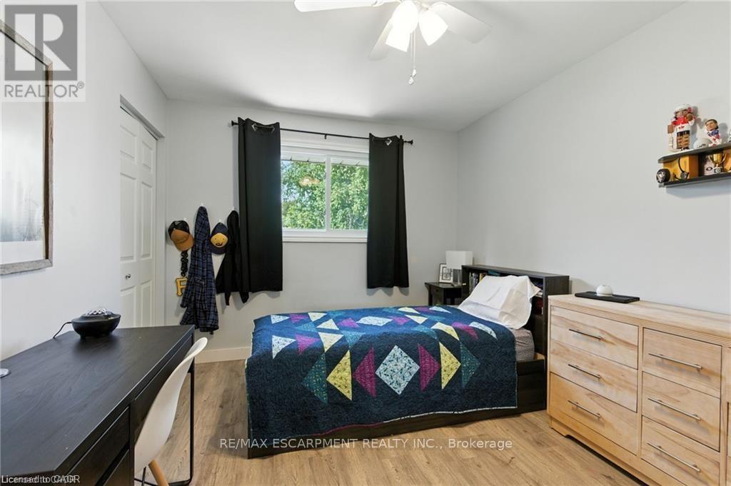 19 Wallace Place, Haldimand, ON - Indoor Photo Showing Bedroom