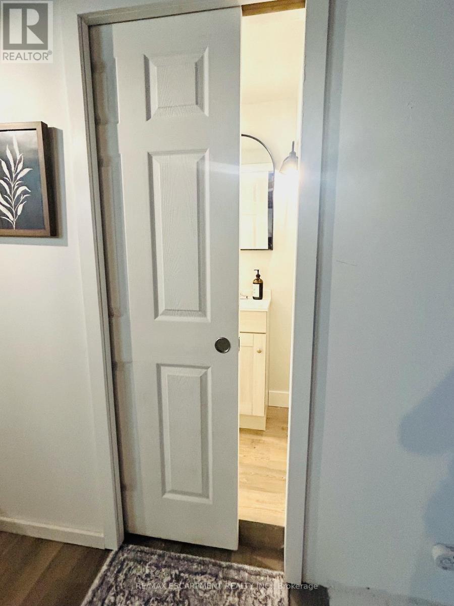 19 Wallace Place, Haldimand, ON - Indoor Photo Showing Other Room