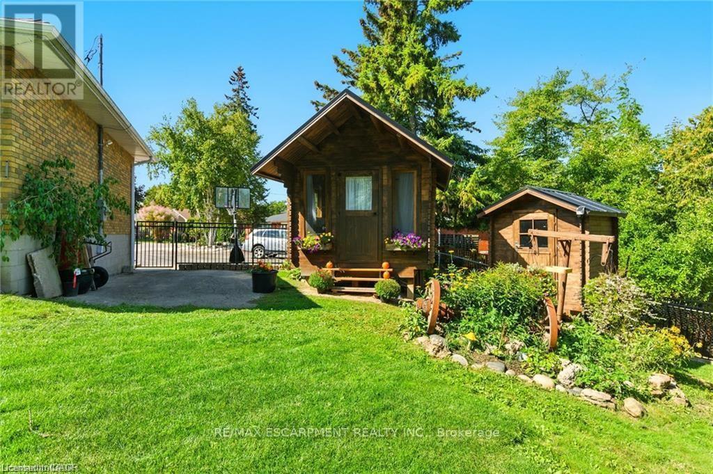 Bunkie - 19 Wallace Place, Haldimand, ON - Outdoor