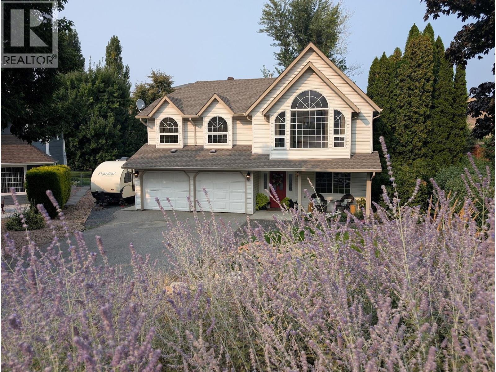 6107 Tavender Court, Summerland, BC - Outdoor