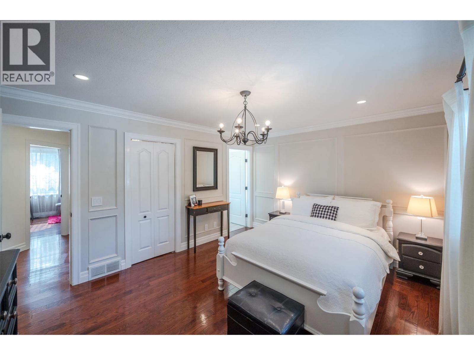 6107 Tavender Court, Summerland, BC - Indoor Photo Showing Bedroom