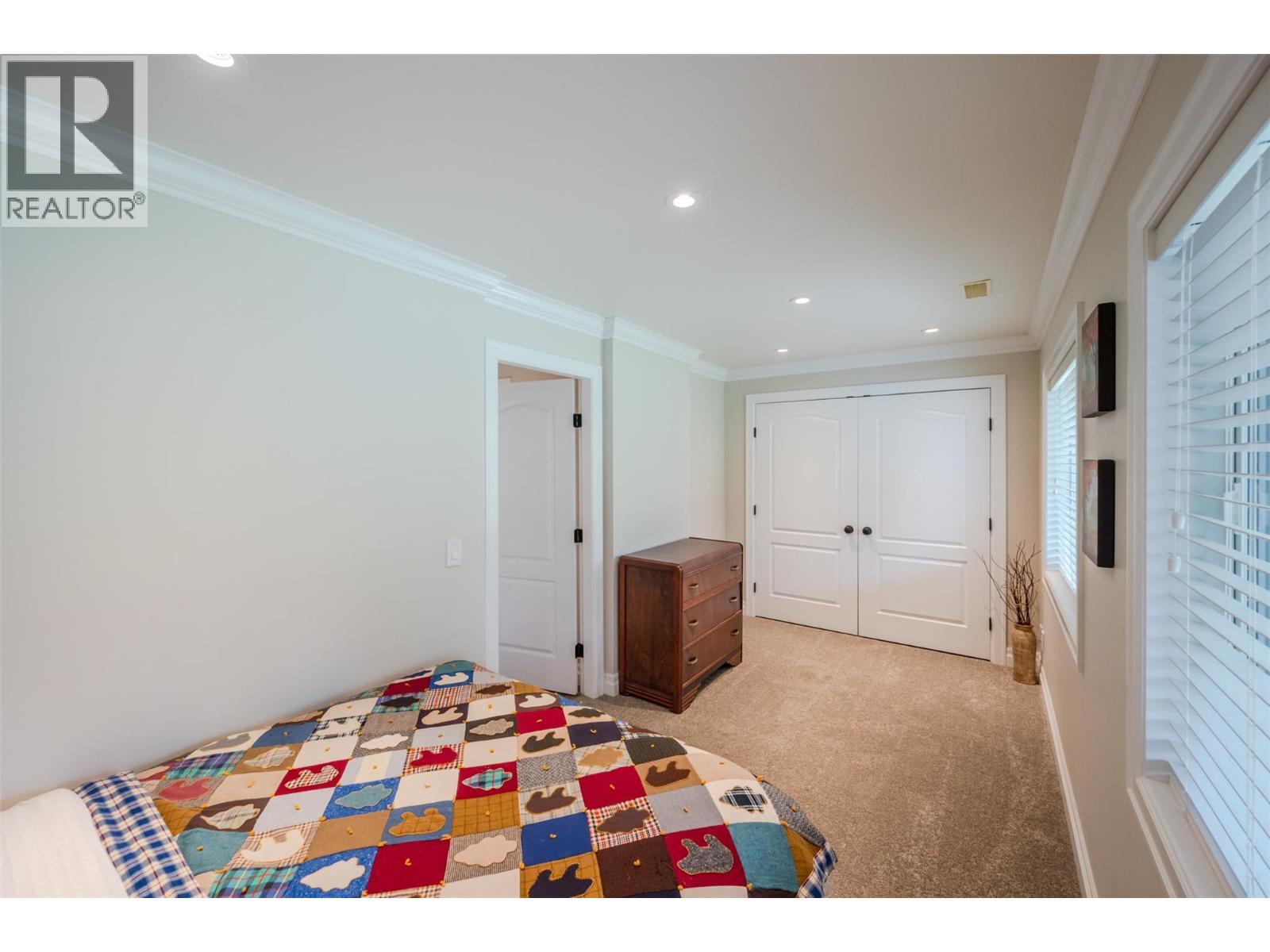 6107 Tavender Court, Summerland, BC - Indoor Photo Showing Bedroom