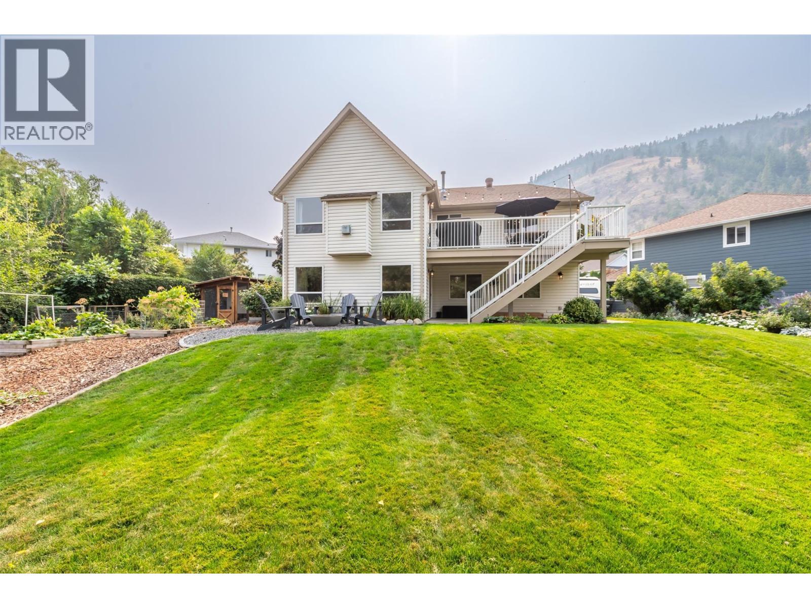 6107 Tavender Court, Summerland, BC - Outdoor