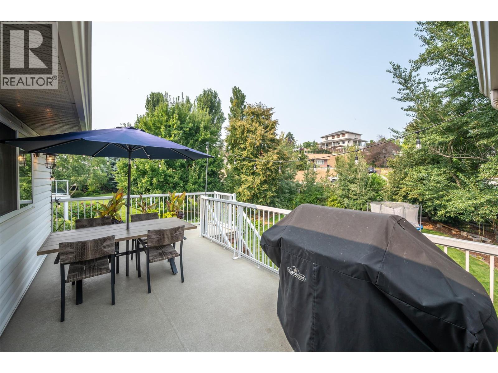 6107 Tavender Court, Summerland, BC - Outdoor With Exterior