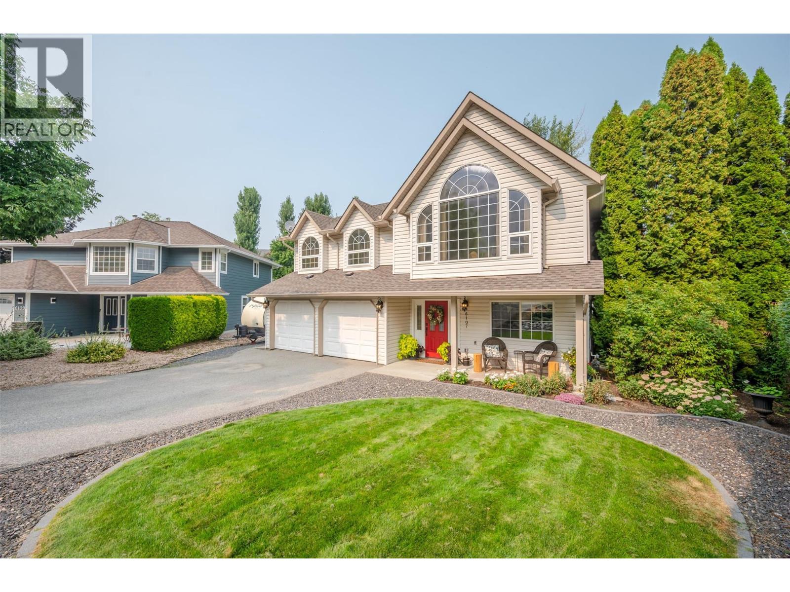 6107 Tavender Court, Summerland, BC - Outdoor With Facade