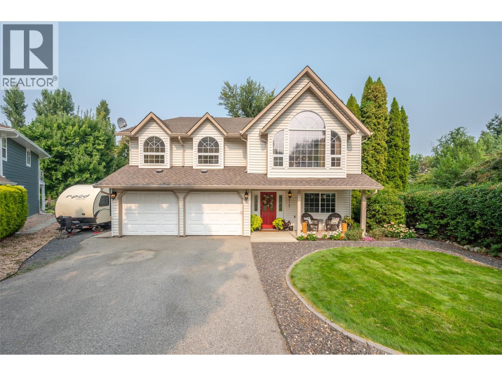 6107 Tavender Court, Summerland, BC - Outdoor With Facade