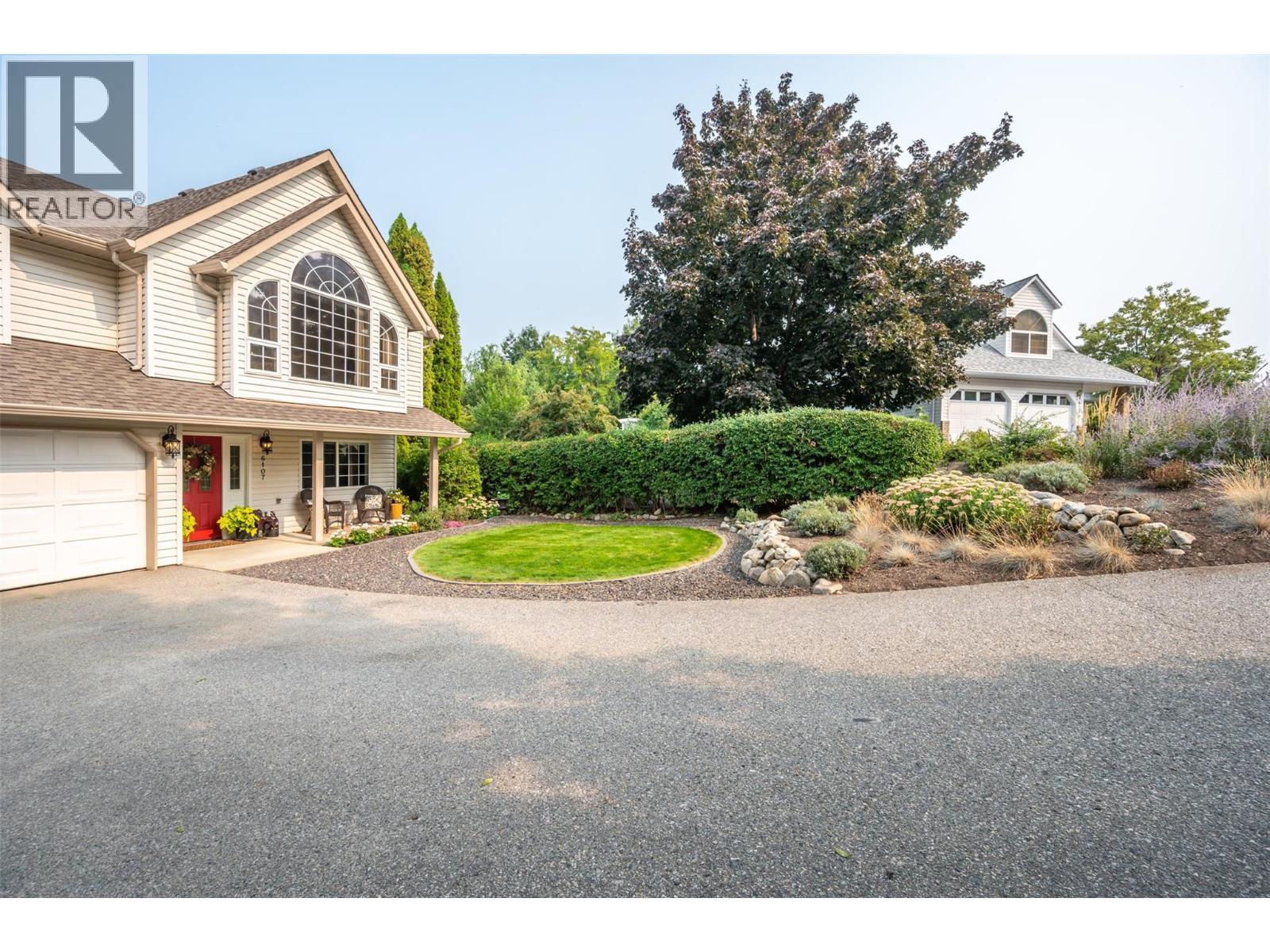 6107 Tavender Court, Summerland, BC - Outdoor With Facade