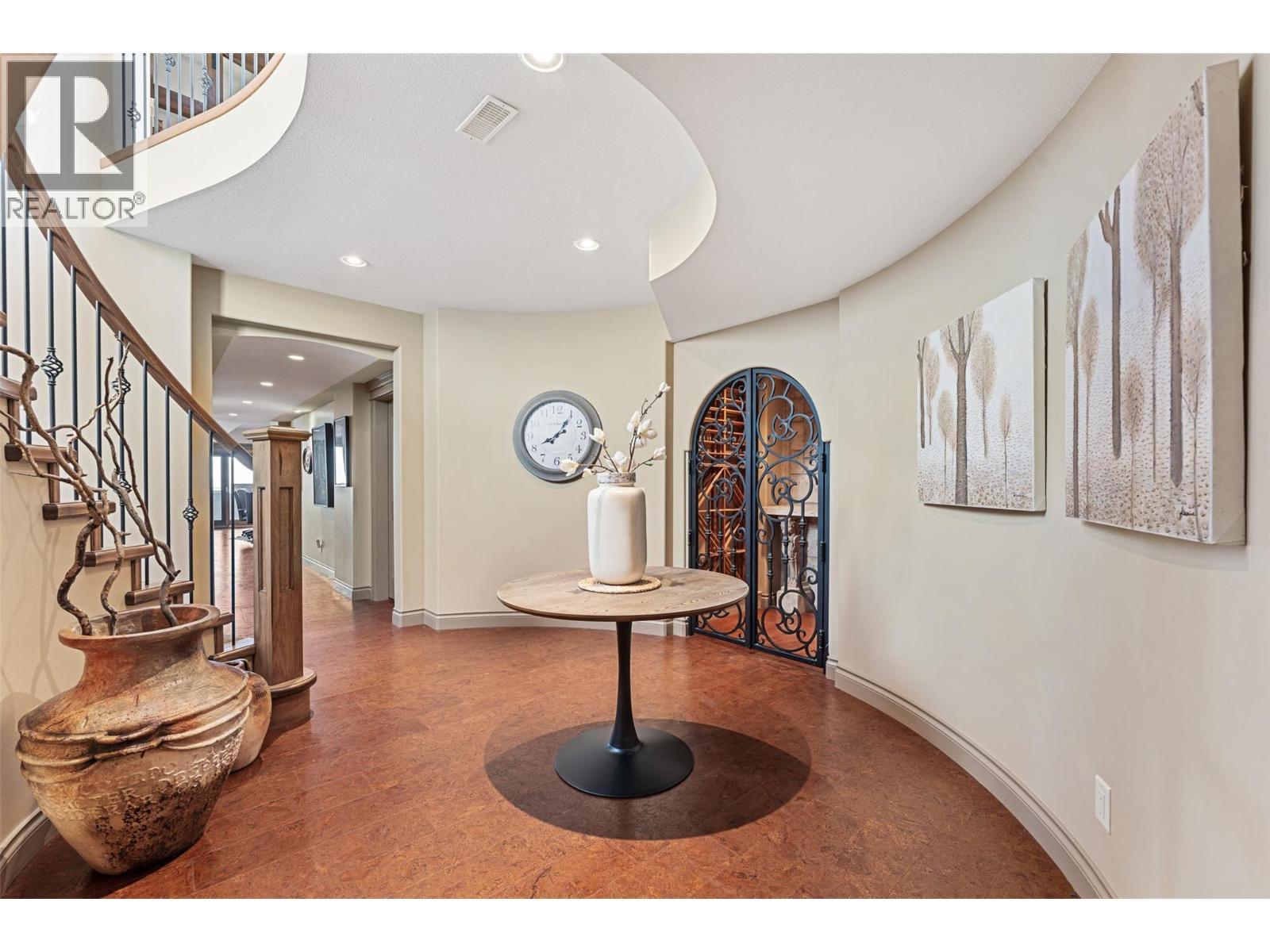 660 Almandine Court, Kelowna, BC - Indoor Photo Showing Other Room