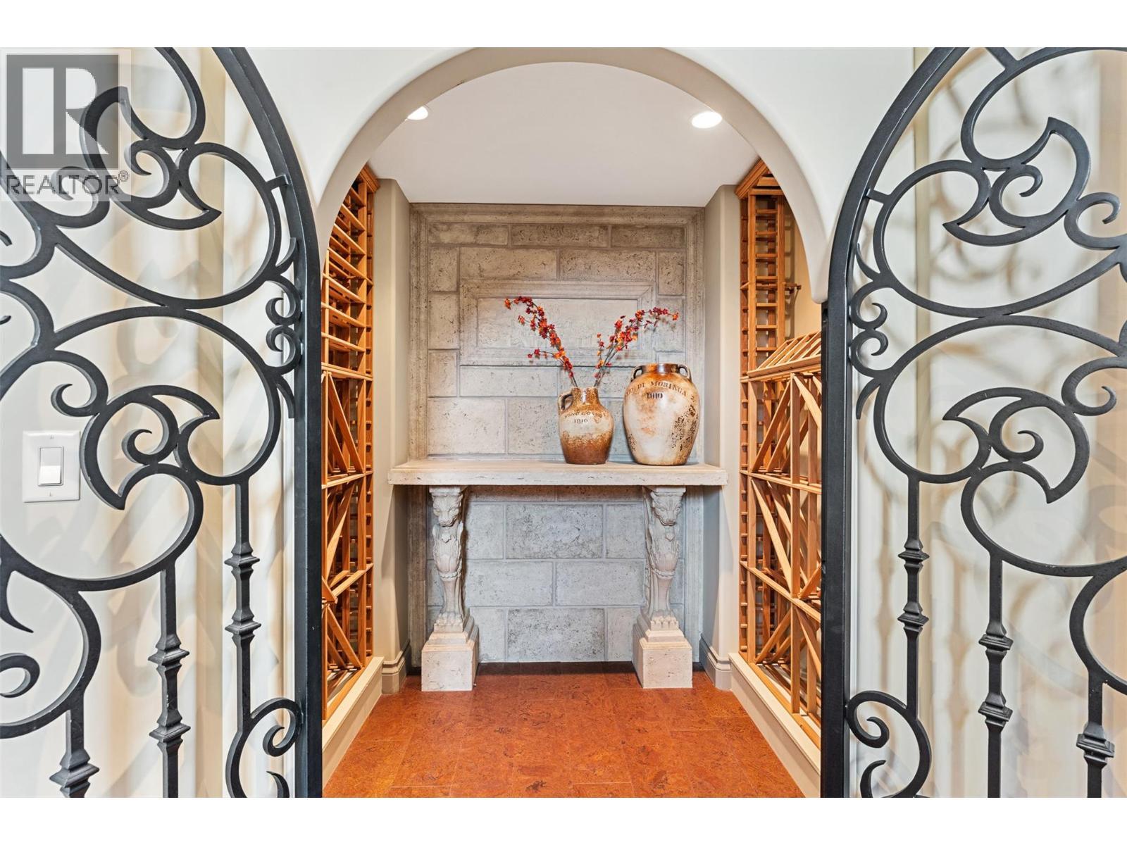 660 Almandine Court, Kelowna, BC - Indoor Photo Showing Other Room