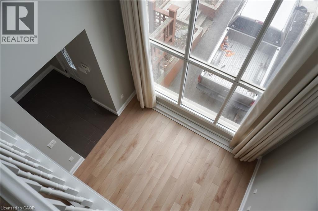 343 Upper Wentworth Street, Hamilton, ON - Indoor Photo Showing Other Room