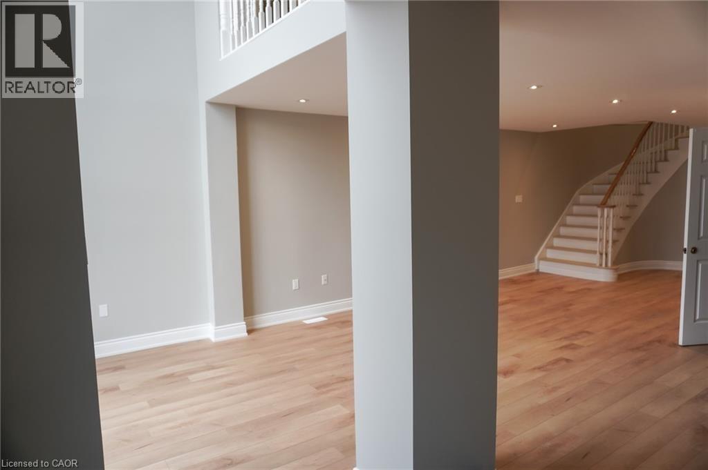 343 Upper Wentworth Street, Hamilton, ON - Indoor Photo Showing Other Room