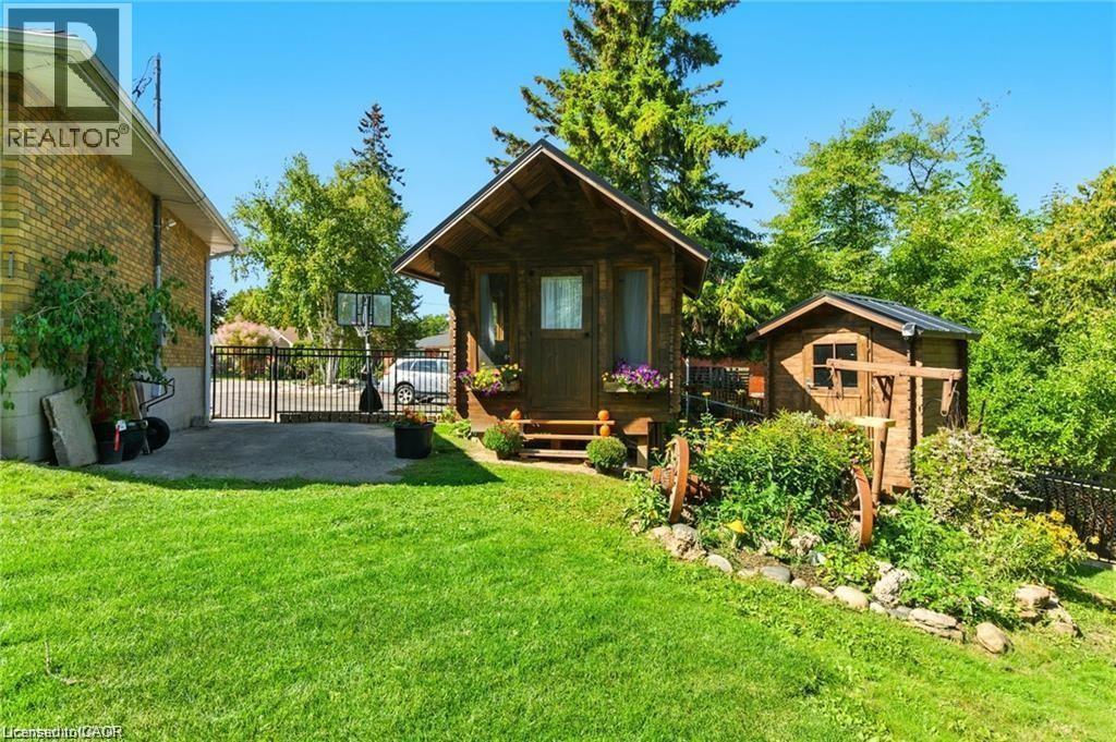 Bunkie - 19 Wallace Place, Caledonia, ON - Outdoor