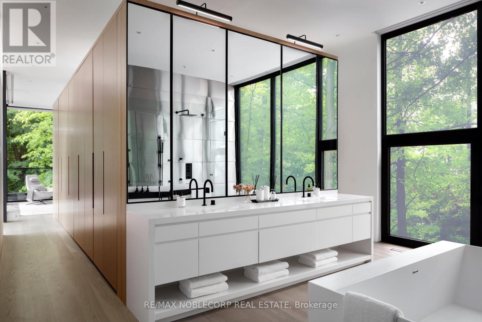 7 Waxwing Place, Toronto, ON - Indoor