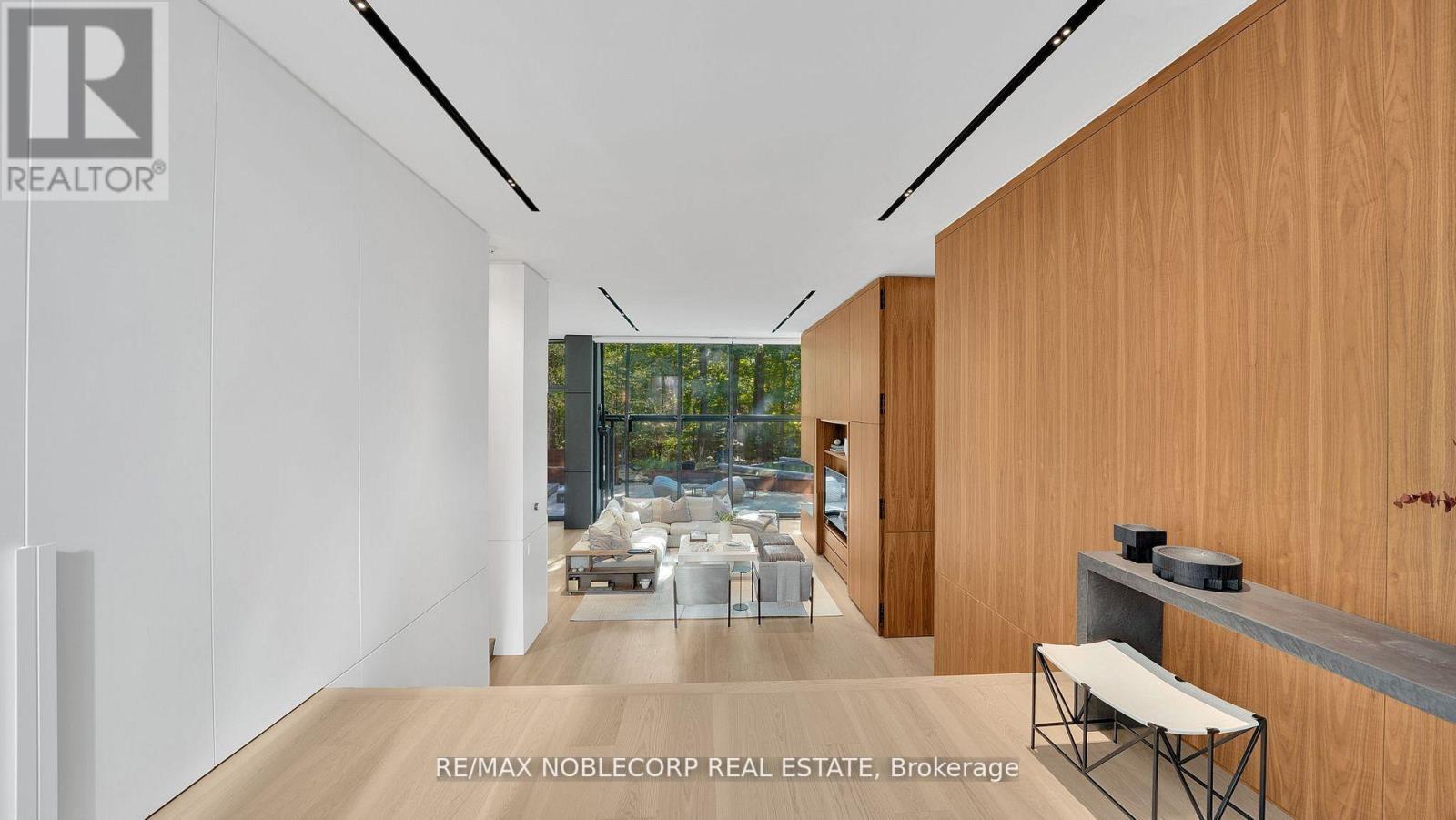 7 Waxwing Place, Toronto, ON - Indoor Photo Showing Other Room