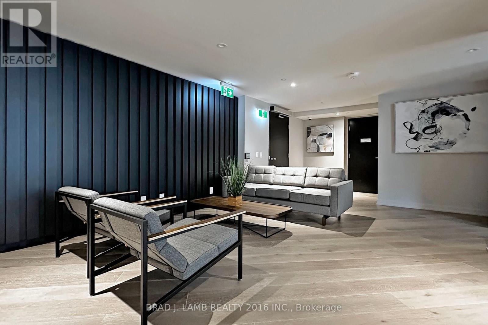 1601 - 458 Richmond Street W, Toronto, ON - Indoor Photo Showing Living Room