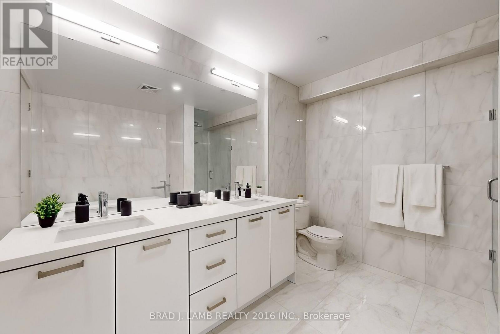 1701 - 458 Richmond Street W, Toronto, ON - Indoor Photo Showing Bathroom