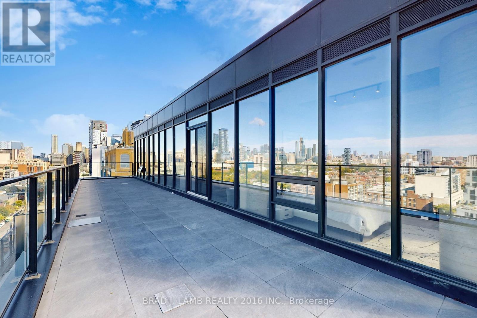 1701 - 458 Richmond Street W, Toronto, ON - Outdoor With Exterior