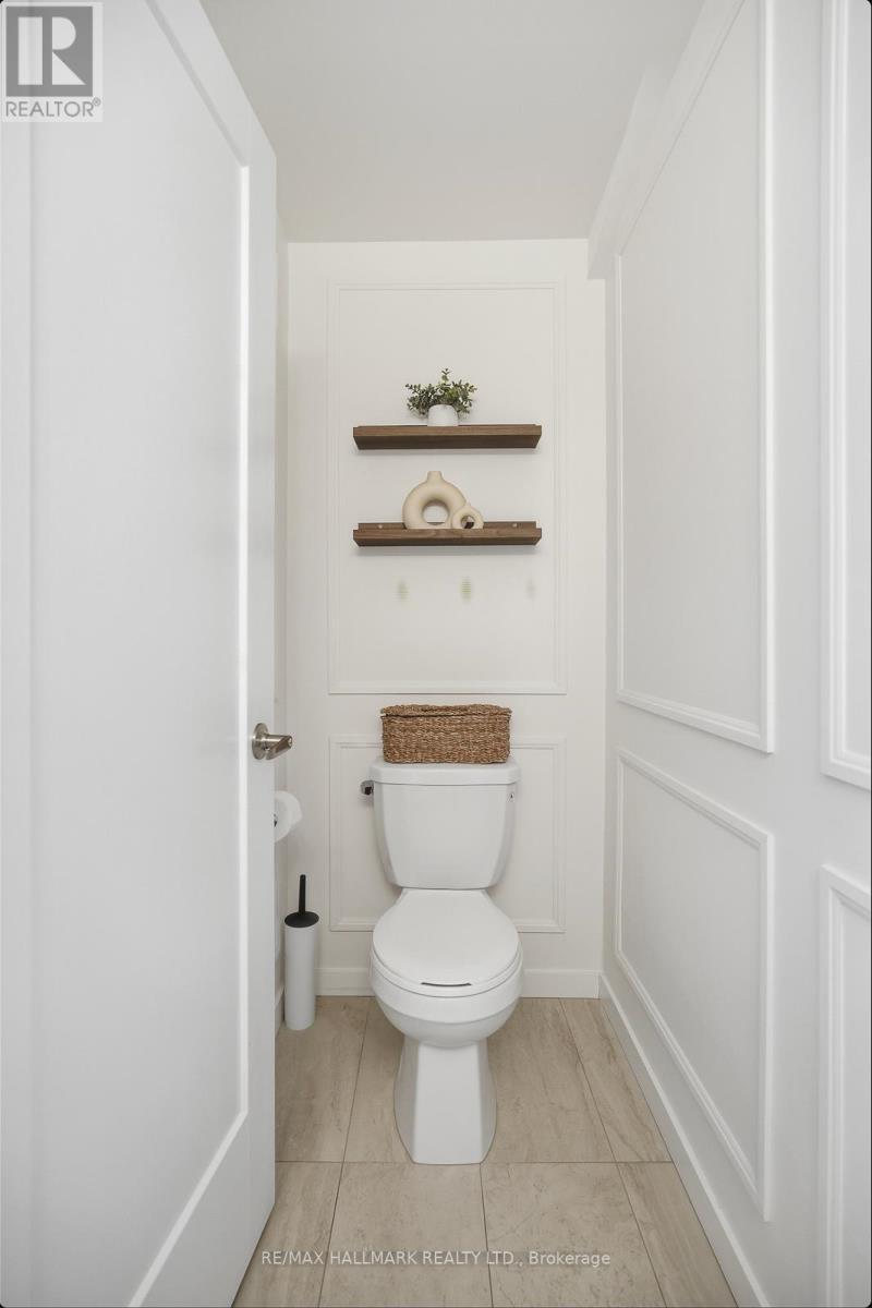 101 - 1711 Pure Springs Boulevard, Pickering, ON - Indoor Photo Showing Bathroom