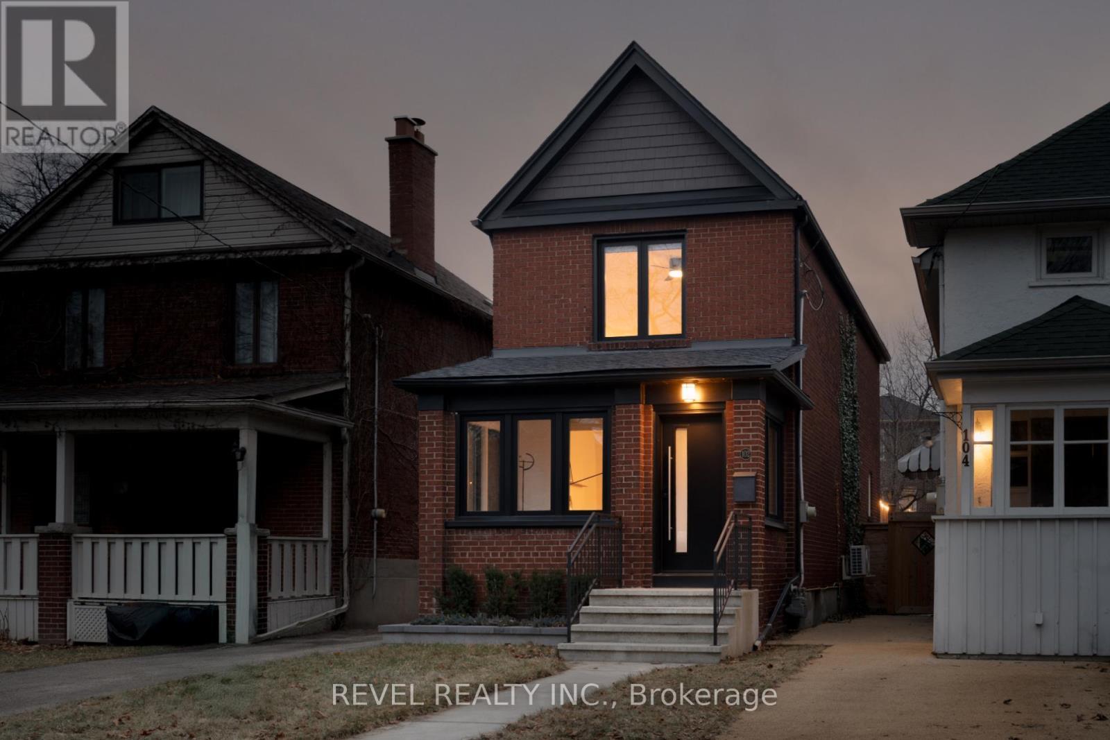 102 Eighth Street, Toronto, ON - Outdoor