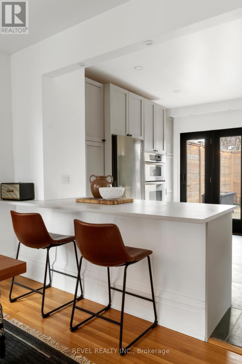 102 Eighth Street, Toronto, ON - Indoor Photo Showing Kitchen
