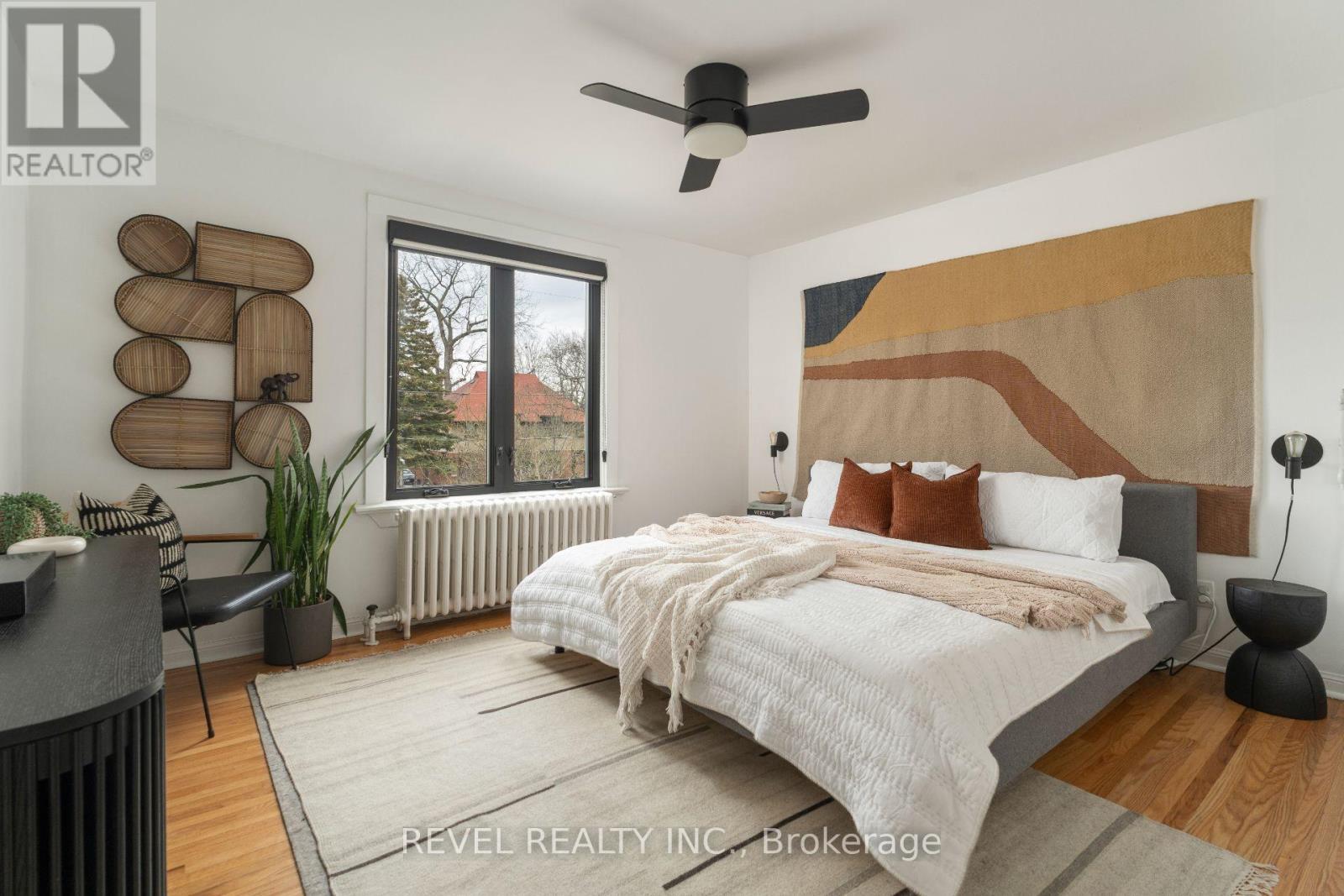 102 Eighth Street, Toronto, ON - Indoor Photo Showing Bedroom