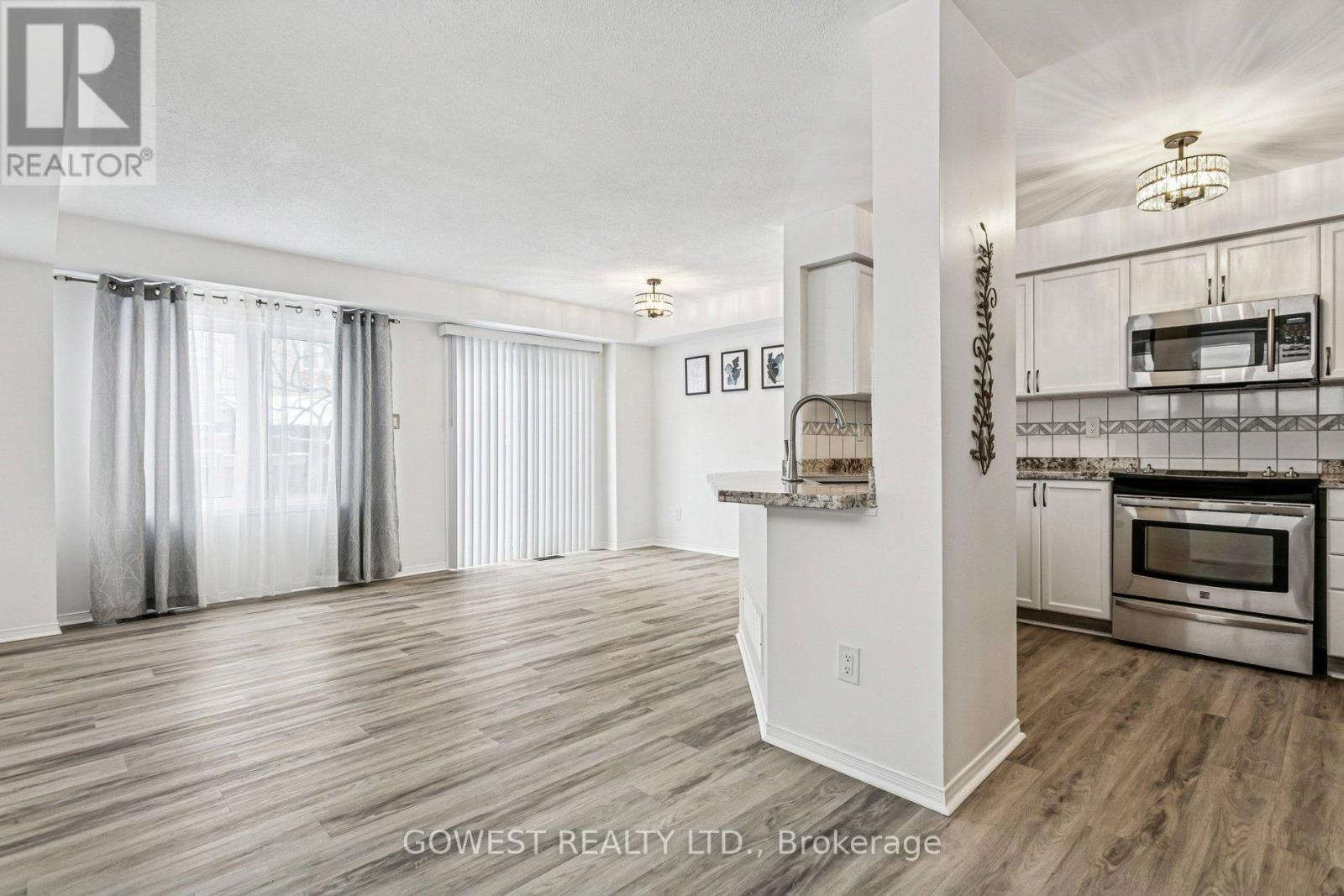 14 - 3150 Erin Centre Boulevard, Mississauga, ON - Indoor Photo Showing Kitchen