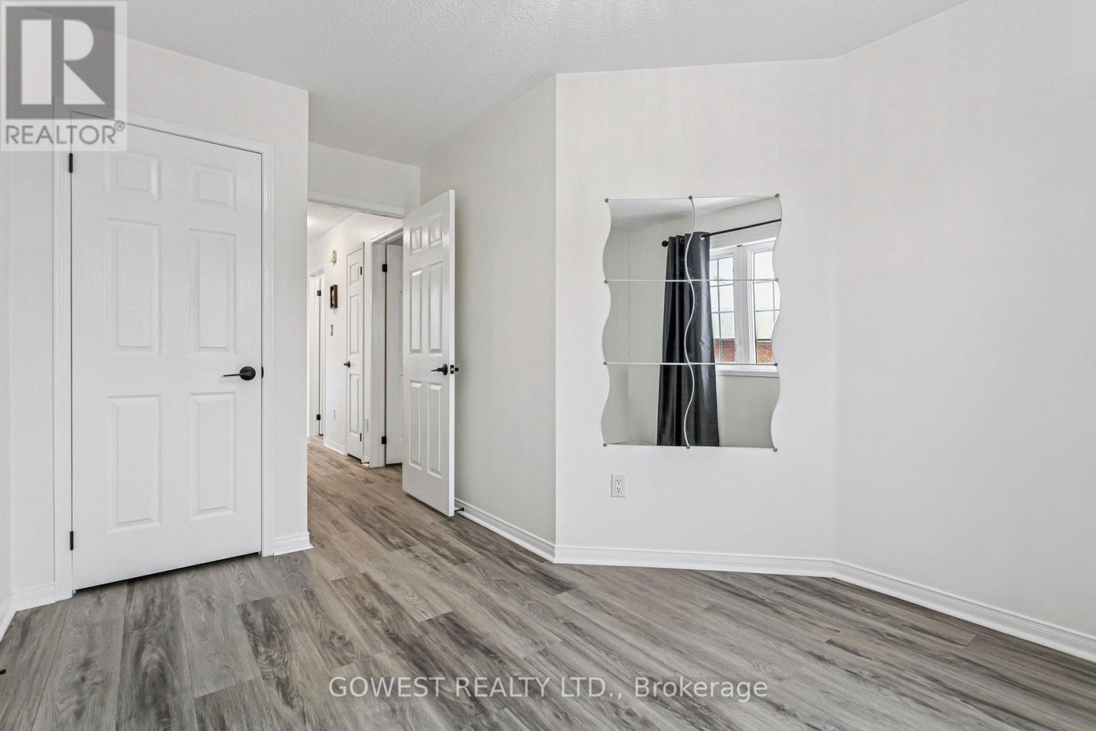 14 - 3150 Erin Centre Boulevard, Mississauga, ON - Indoor Photo Showing Other Room