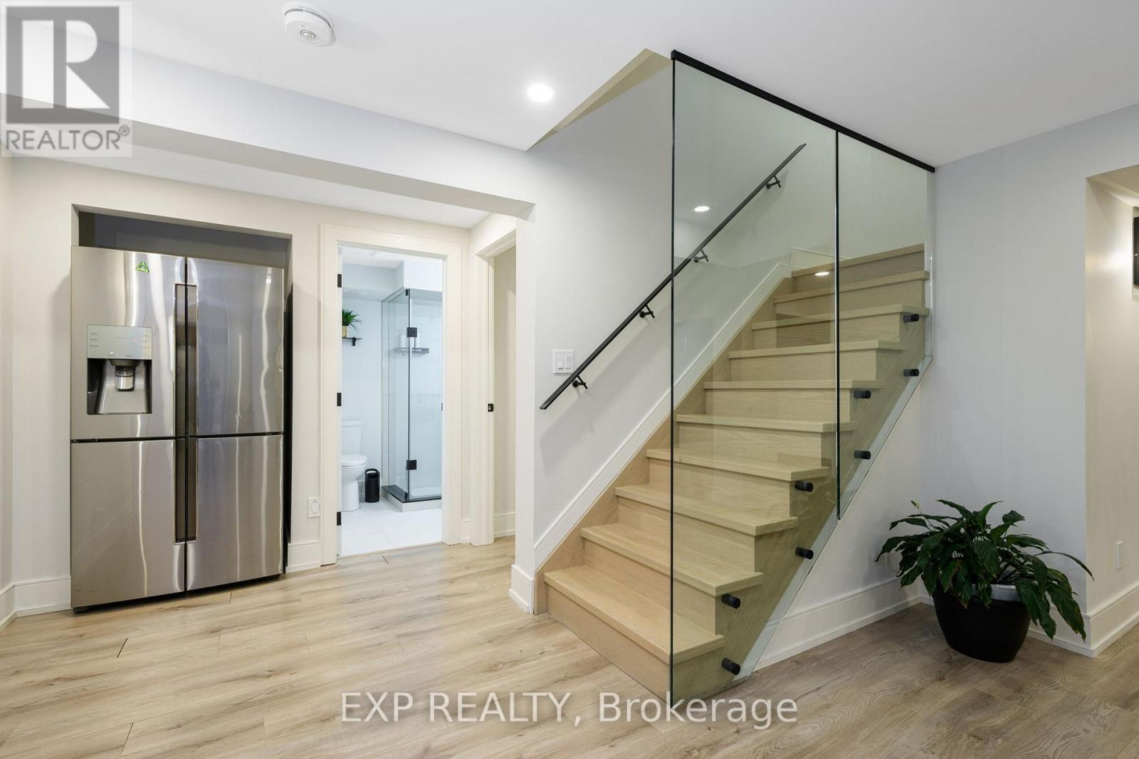 1279 Winterbourne Drive, Oakville, ON - Indoor Photo Showing Other Room