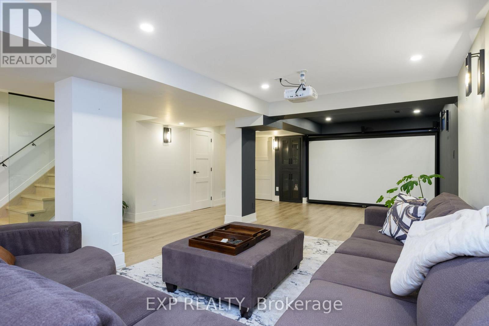 1279 Winterbourne Drive, Oakville, ON - Indoor