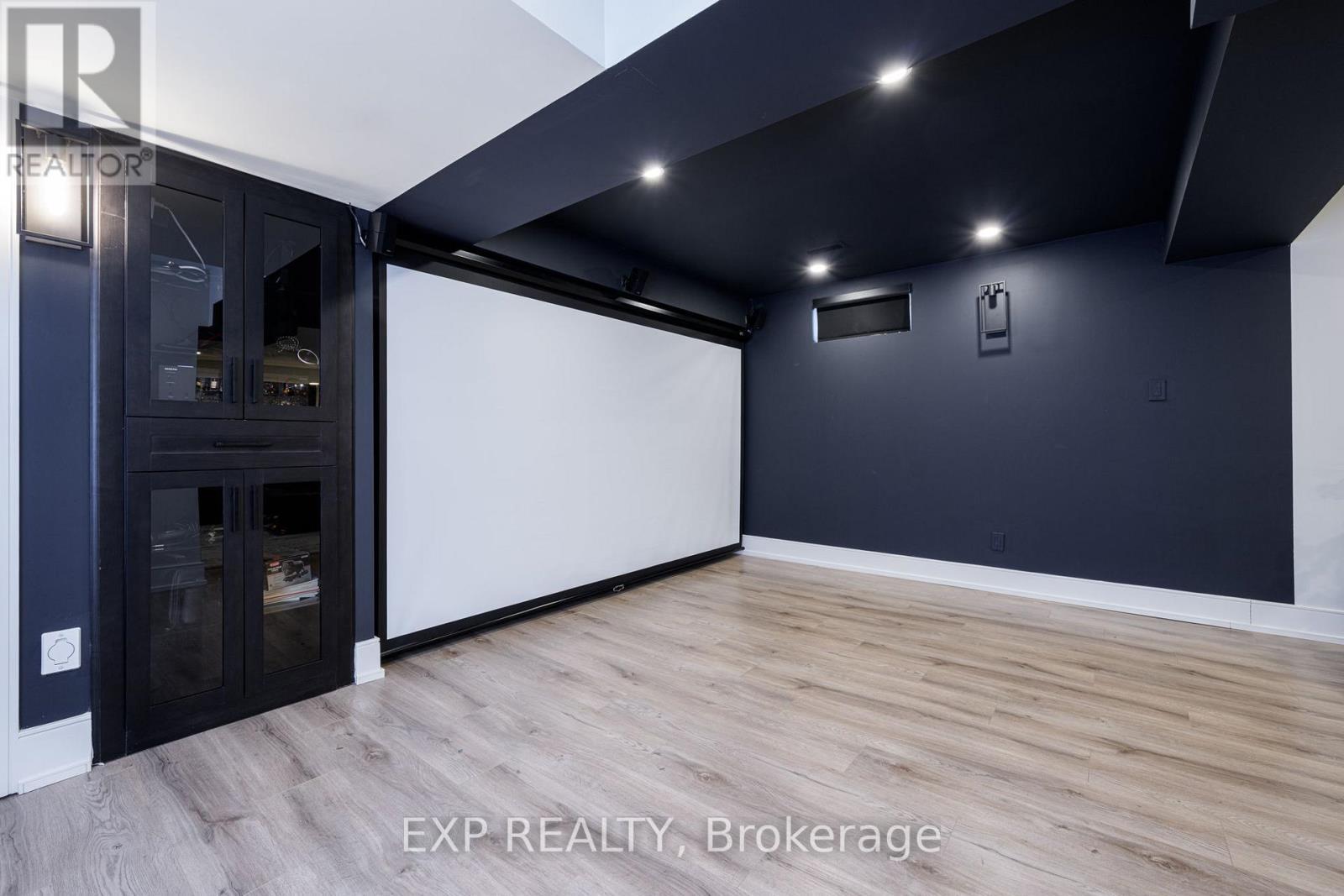 1279 Winterbourne Drive, Oakville, ON - Indoor