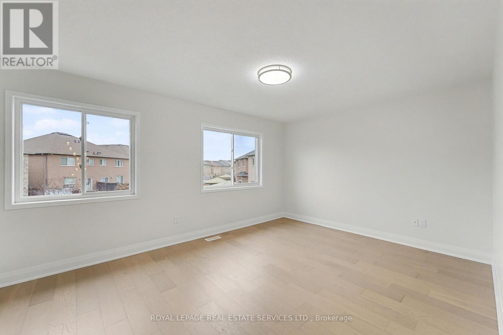 386 Reeves Way Boulevard, Whitchurch-Stouffville, ON - Indoor Photo Showing Other Room