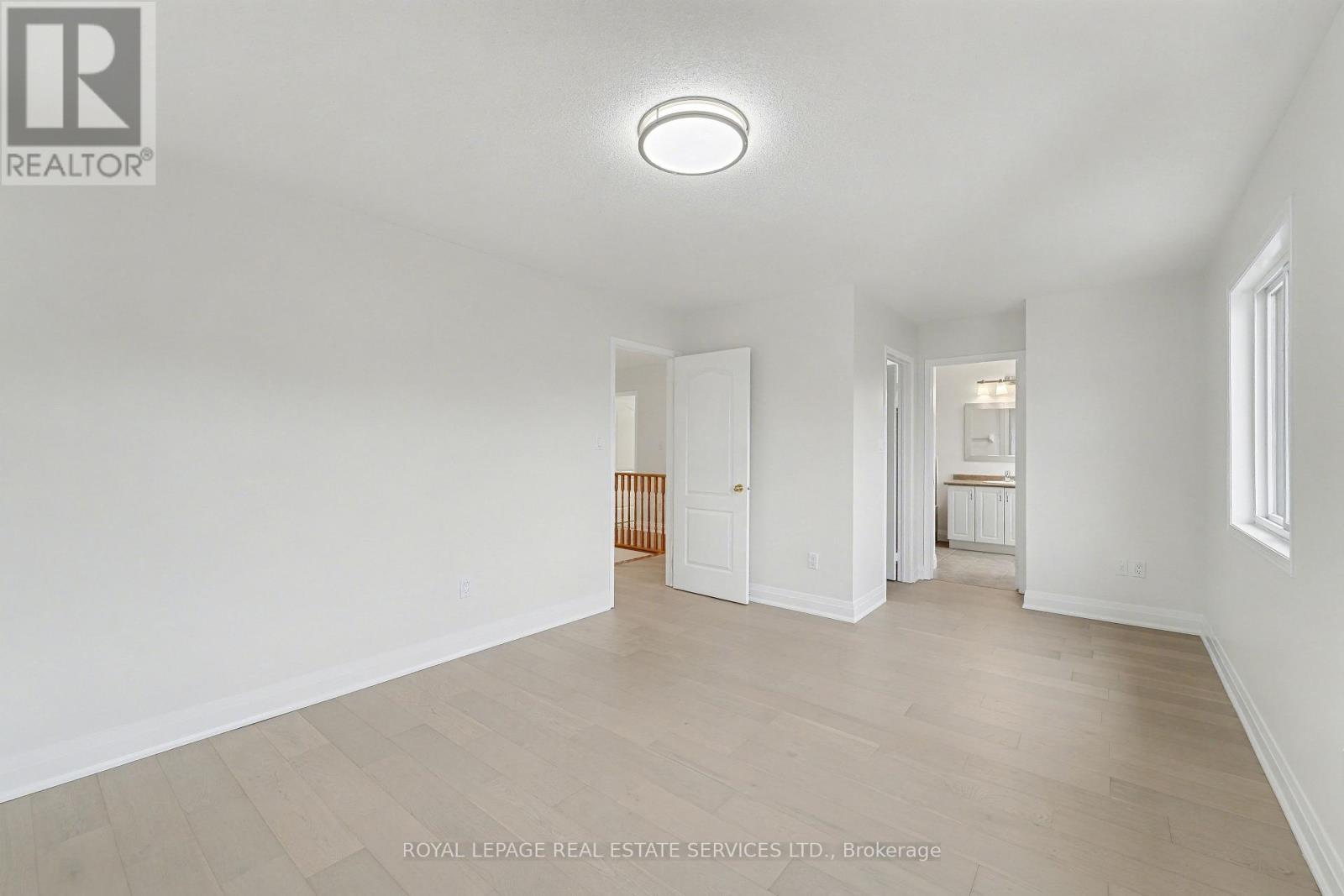 386 Reeves Way Boulevard, Whitchurch-Stouffville, ON - Indoor Photo Showing Other Room