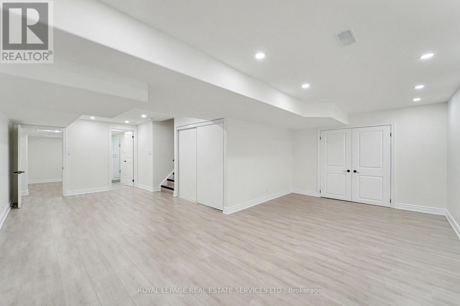 386 Reeves Way Boulevard, Whitchurch-Stouffville, ON - Indoor Photo Showing Other Room