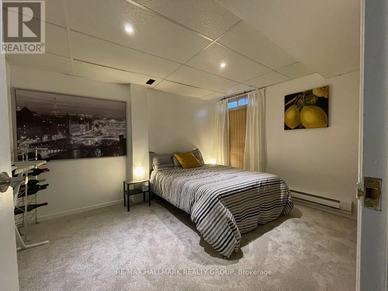 4 Cadence Gate, Ottawa, ON - Indoor Photo Showing Bedroom